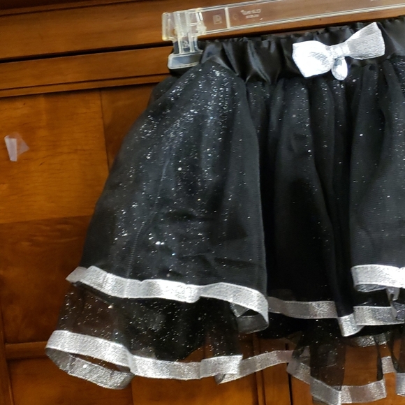 Toddler Black and Silver Tiered and Tulle Skirt - Picture 4 of 9